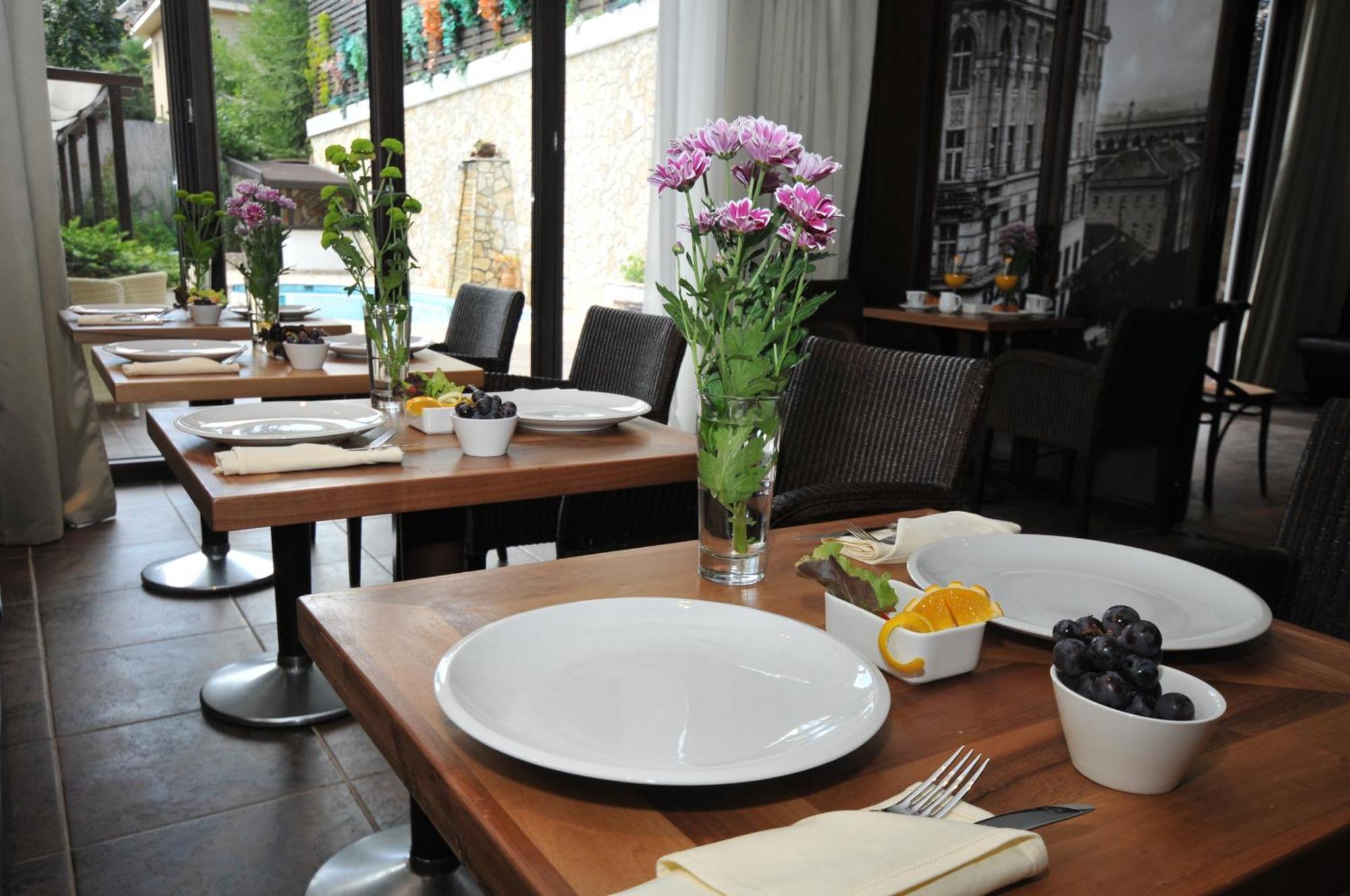 Belgrade Boutique House Bed & Breakfast ภายนอก รูปภาพ