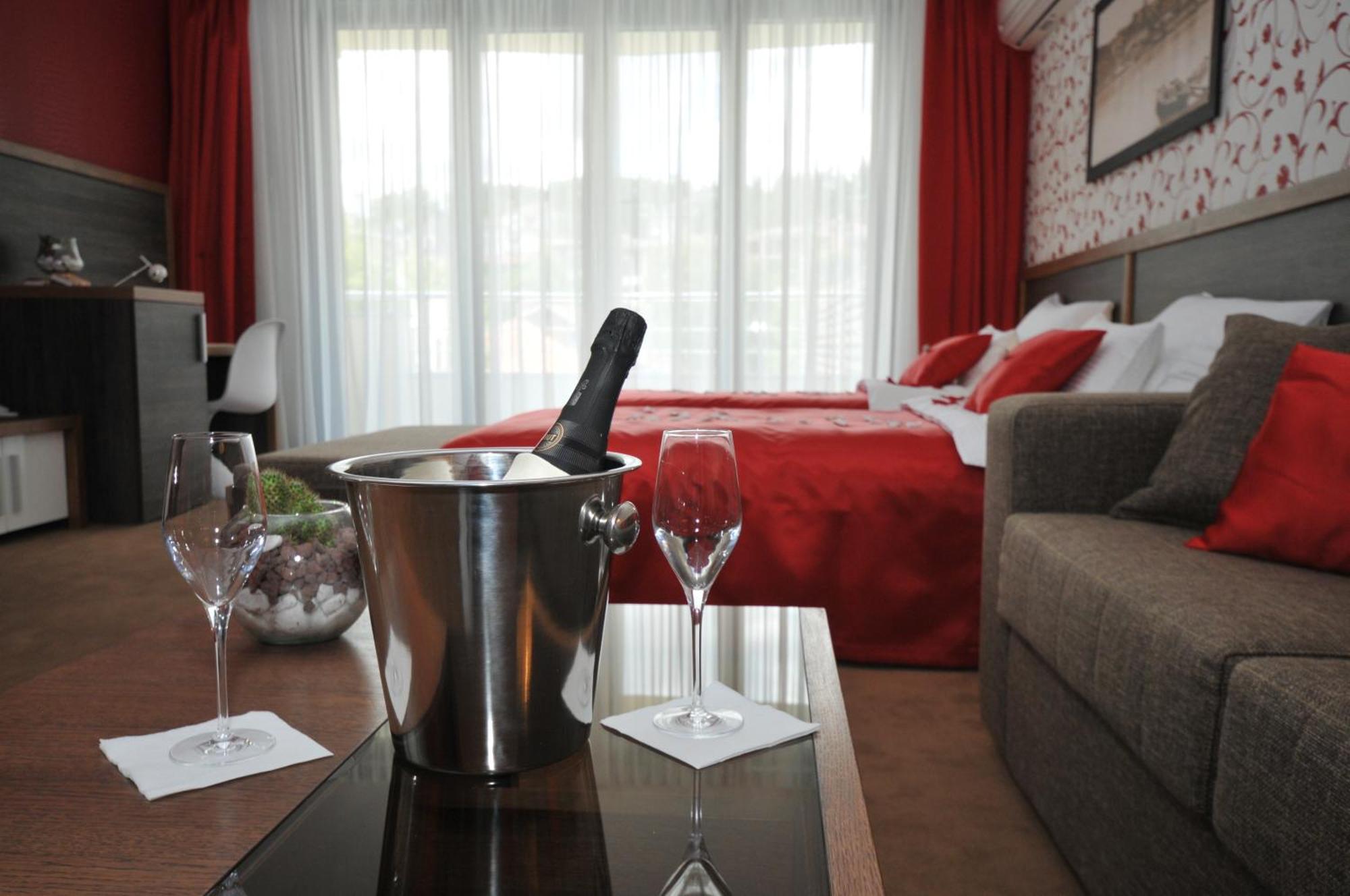 Belgrade Boutique House Bed & Breakfast ภายนอก รูปภาพ